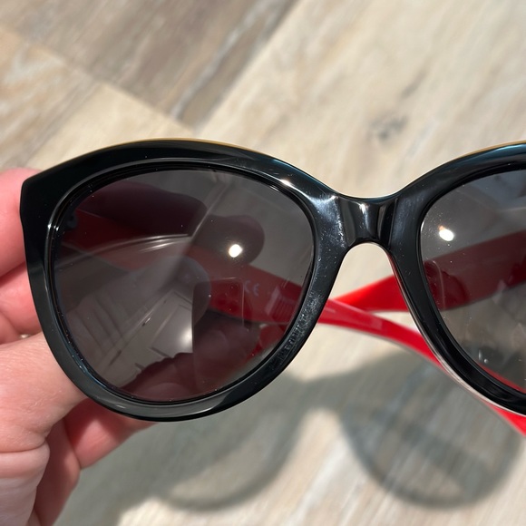 Dolce & Gabbana sunglasses - Picture 7 of 9